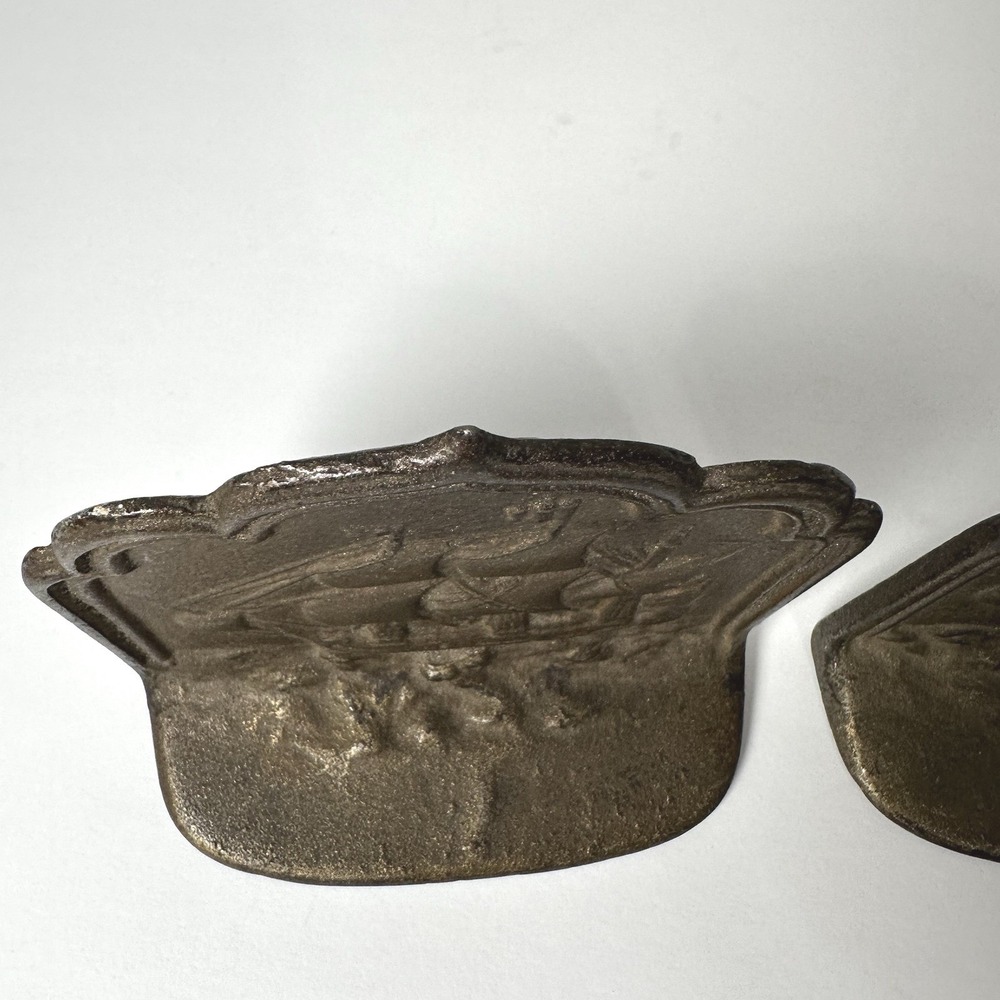 Vintage Cast Iron Sailing Ship Bookends Pair Nautical Galleon Bronze Finish - Picture 4 of 7